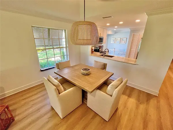 4005 OAKLEY GREENE #19, Sarasota, FL 34235