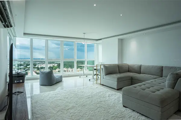 48 AVE.LUIS MUÑOZ RIVERA #2007, San Juan, PR 00918
