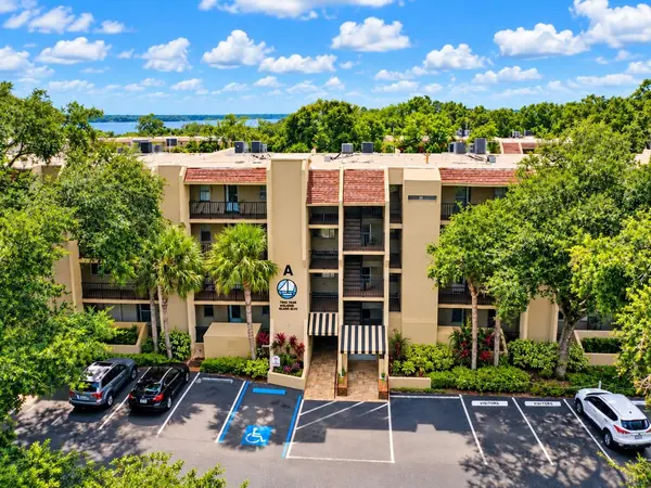 90 S HIGHLAND AVE #202, Tarpon Springs, FL 34689