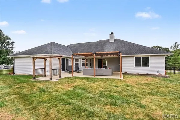10803 Mahogany DR, Foristell, MO 63348