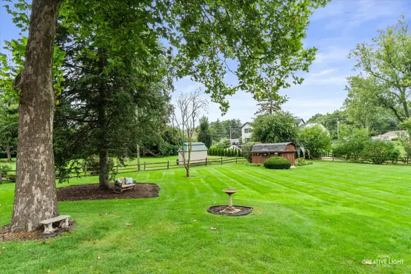 22W126 Buena Vista DR, Glen Ellyn, IL 60137