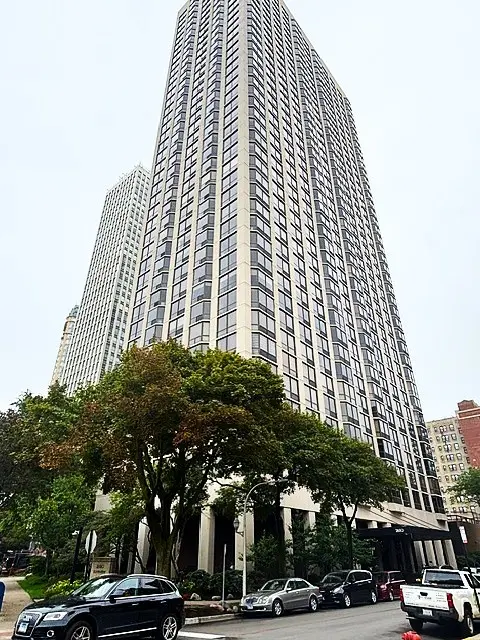 2650 N LAKEVIEW AVE #3103, Chicago, IL 60614