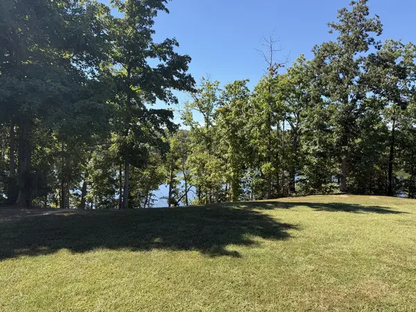4219 Dahlia RD, Pinckneyville, IL 62274
