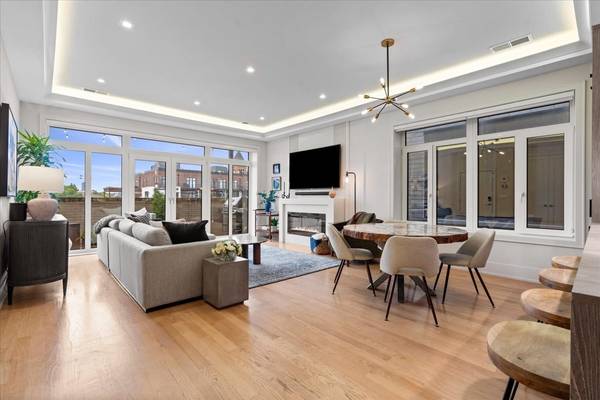 1346 W WALTON ST #3W, Chicago, IL 60642