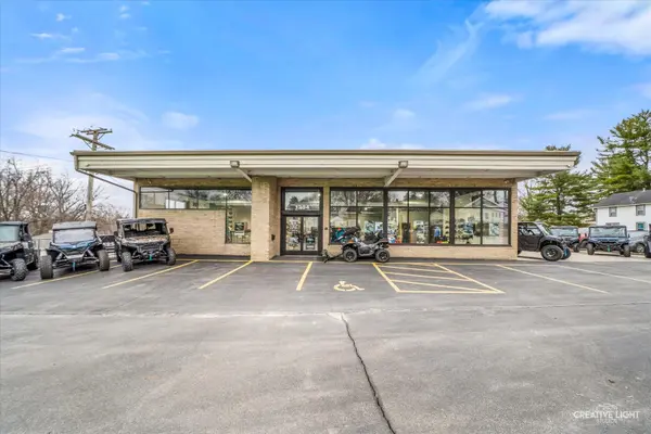 1204 S Galena AVE, Dixon, IL 61021