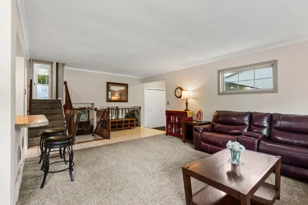 13405 Walnut DR, Burnsville, MN 55337