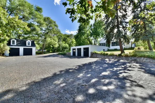 739 10th ST NW, New Brighton, MN 55112