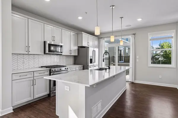 4297 Corn Silk LN, Woodbury, MN 55129
