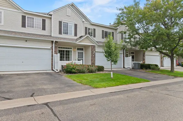 24 River Woods DR W, Saint Paul Park, MN 55071