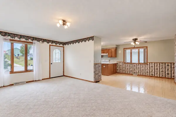 1327 S German ST, New Ulm, MN 56073