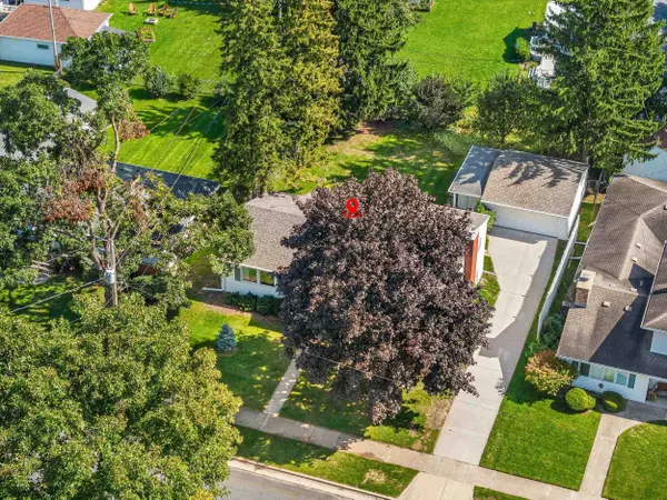 1214 CAMPBELL ST, Neenah, WI 54956
