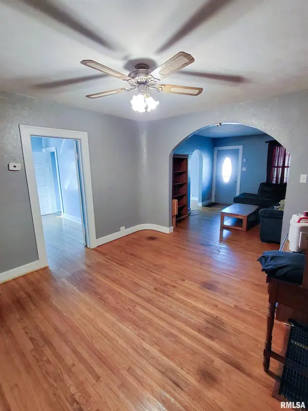 505 BAXTER CT, Canton, IL 61520