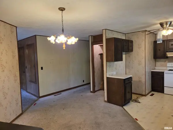 1070 GREEN VALLEY CT, Varna, IL 61375