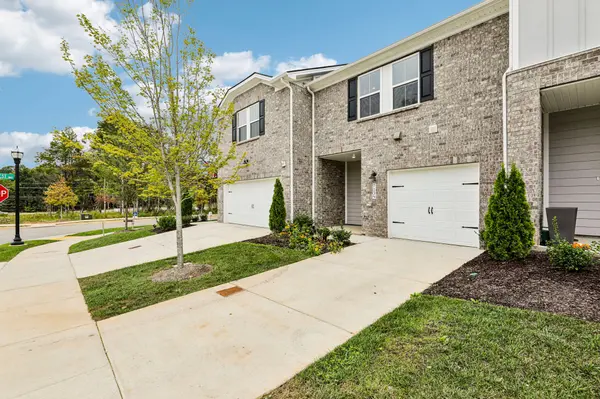 7139 Cedarcrest Ct, Fairview, TN 37062