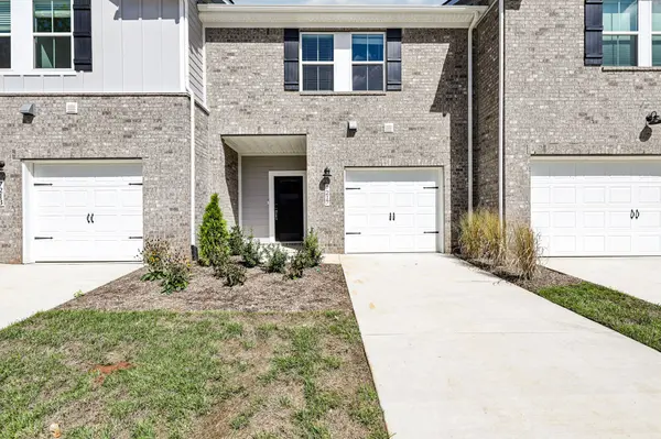 7217 Cedarcrest Ln, Fairview, TN 37062