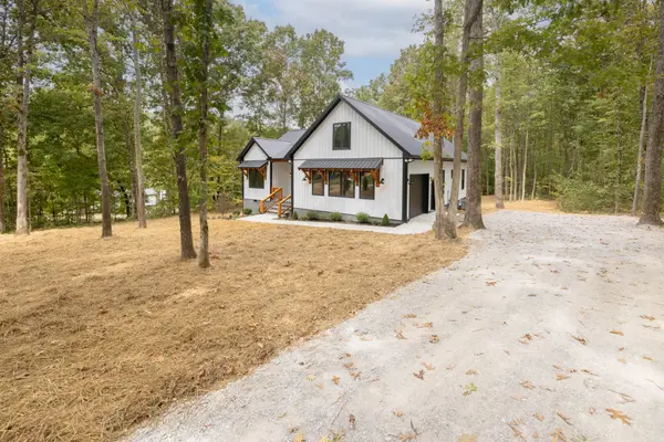 659 Switzerland Rd, Hohenwald, TN 38462