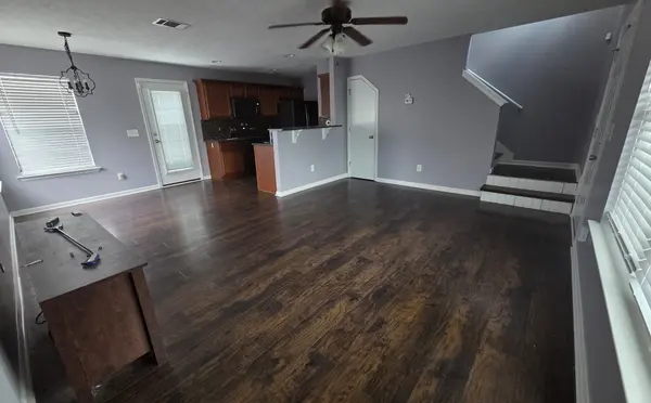 330 Sarna Dr, La Vergne, TN 37086