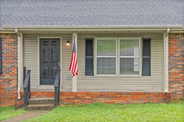 2027 Windroe Dr, Clarksville, TN 37042