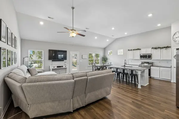 805 Niles Woods Way, Murfreesboro, TN 37129