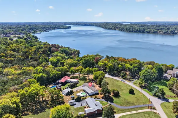 1103 Forest Harbor Dr, Hendersonville, TN 37075