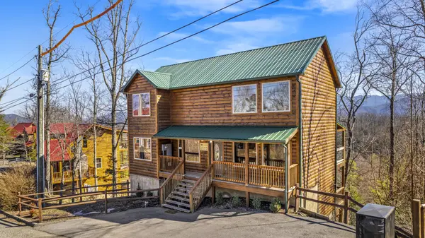 2136 E View Dr, Sevierville, TN 37876