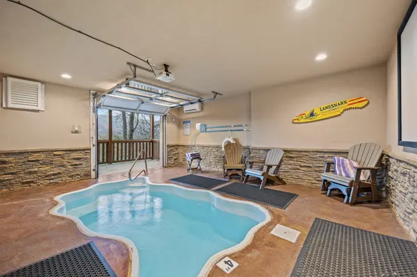 2136 E View Dr, Sevierville, TN 37876