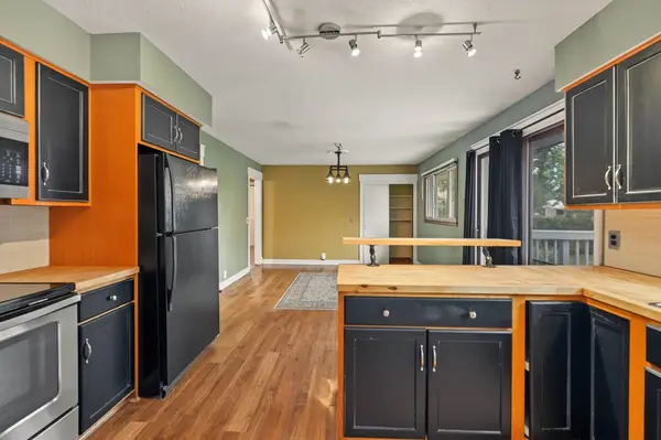 2424 Drake Place, Salina, KS 67401