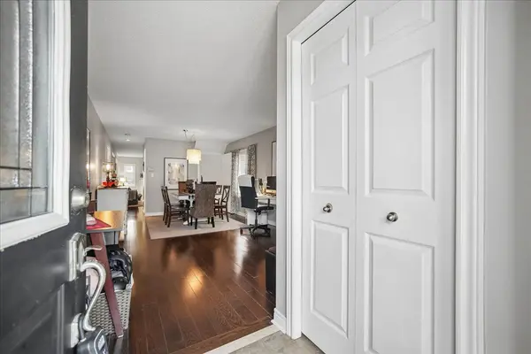 2400 Sequoia WAY, Oakville, ON L6M 4Z7