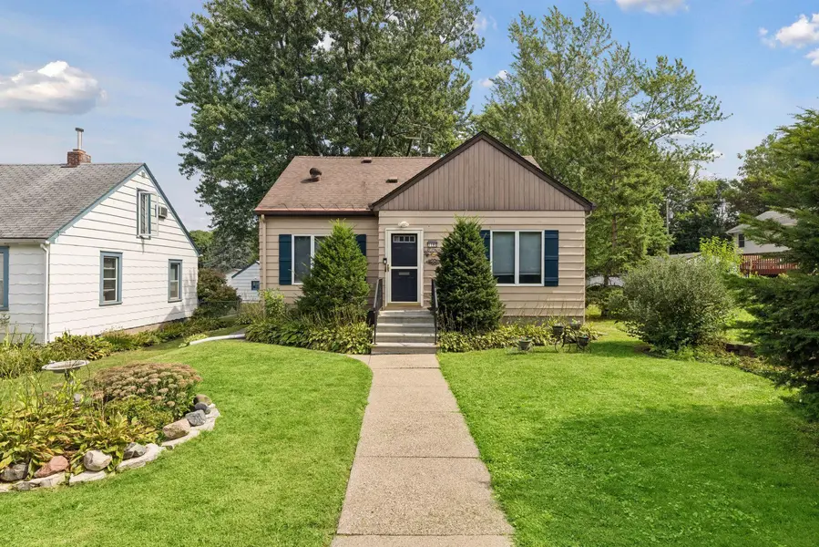 1190 Ottawa AVE, West Saint Paul, MN 55118