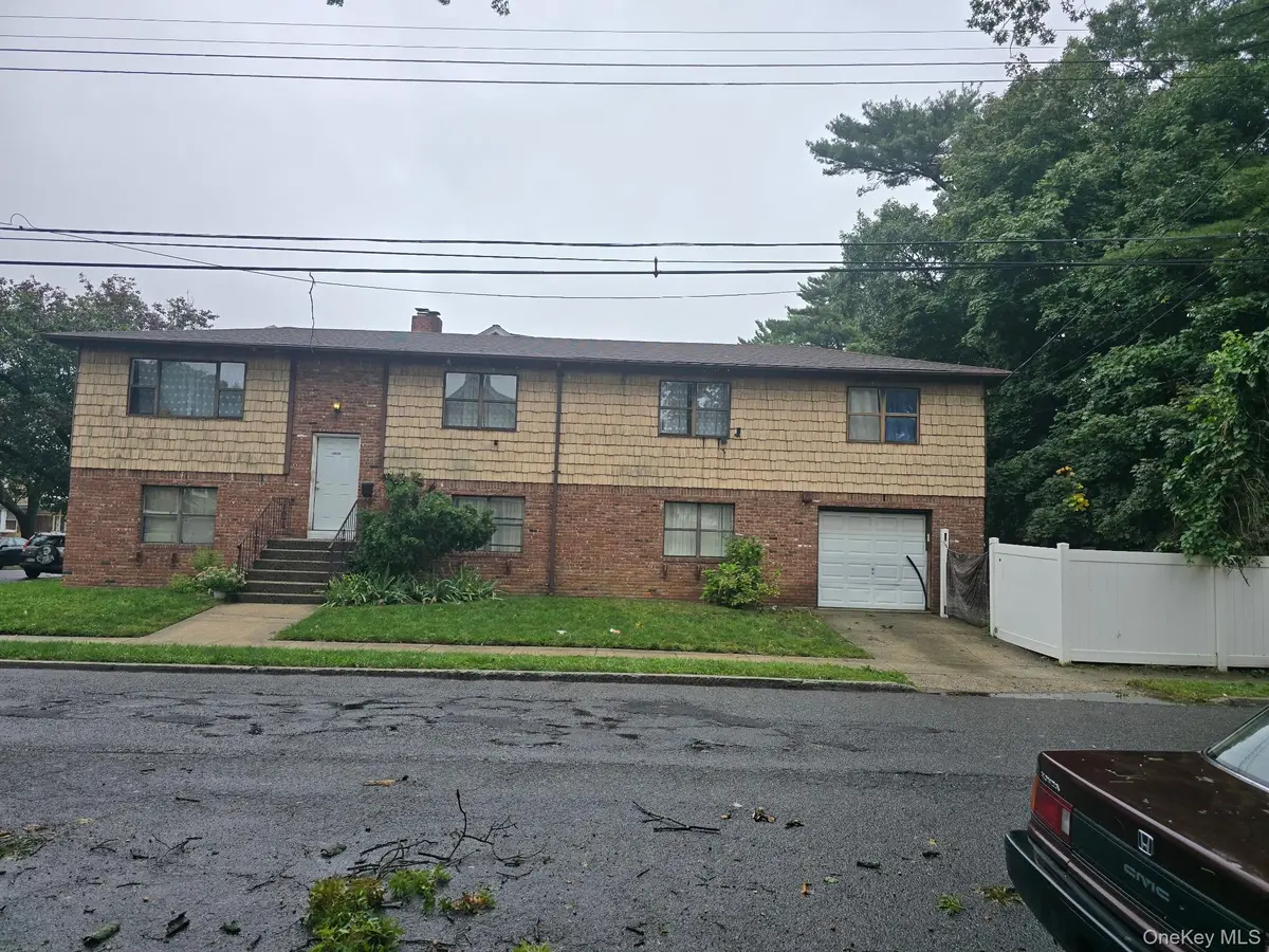 223-03 101st AVE, Queens Village, NY 11429