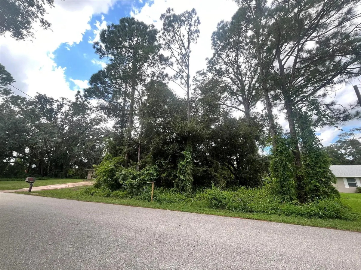 33305 GRAND PRIX DR, Sebring, FL 33872