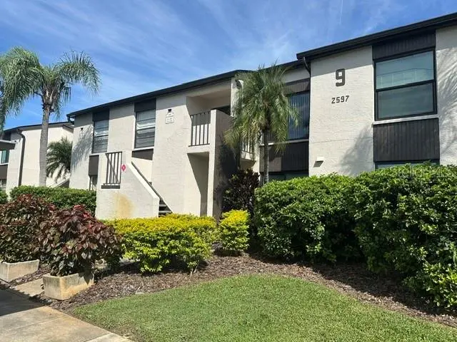 2597 COUNTRYSIDE BLVD #211, Clearwater, FL 33761