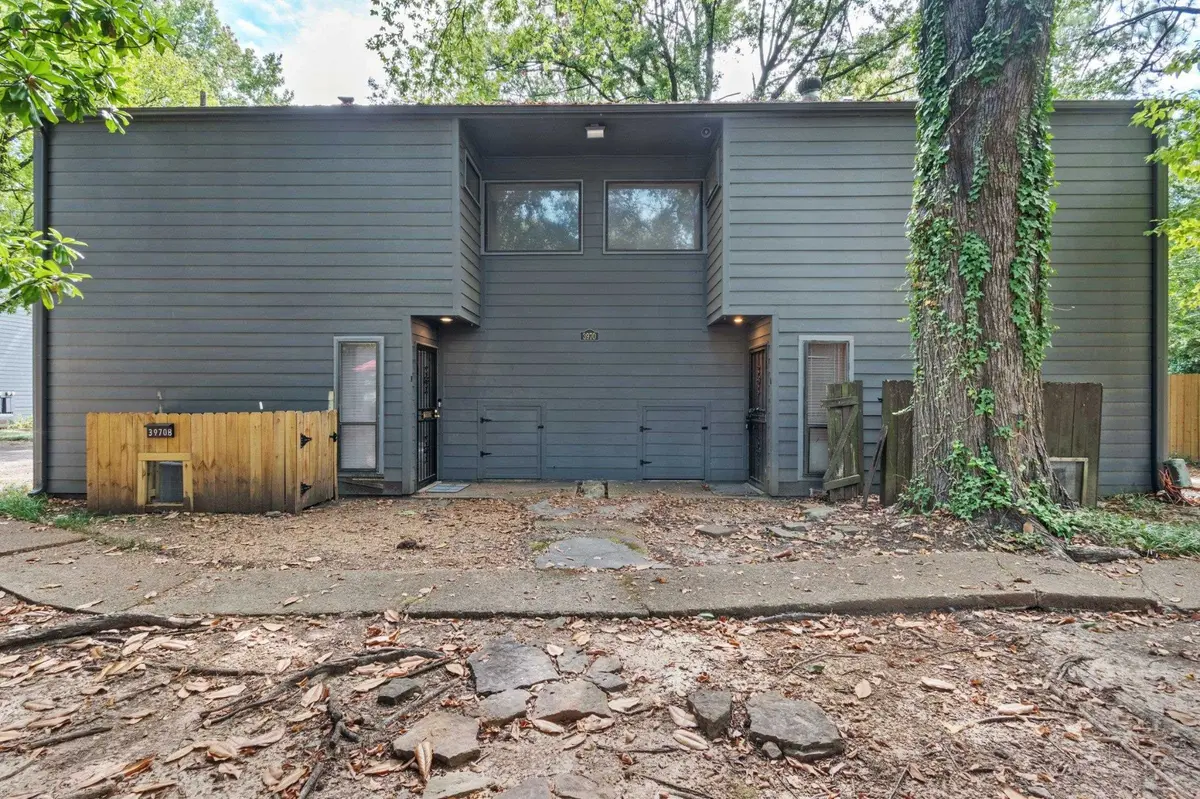 3970 GRAHAMDALE CIR #B, Memphis, TN 38122