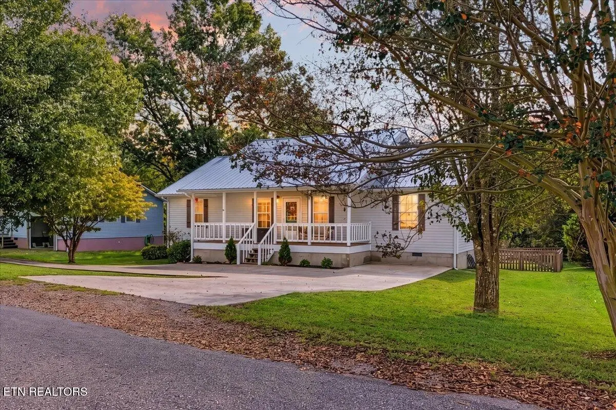 316 Circle R Drive, Benton, TN 37307