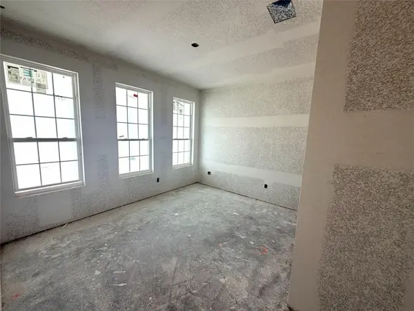 300 Boatright BLVD, Jarrell, TX 76537