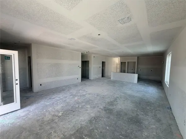 300 Boatright BLVD, Jarrell, TX 76537