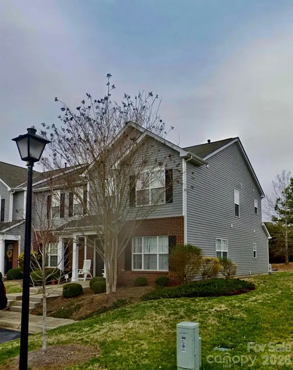 2859 Summergrove CT, Charlotte, NC 28105
