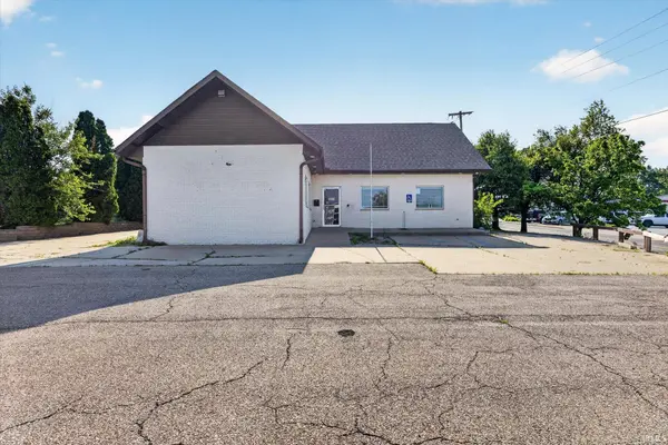 1815 S Walnut ST, Bloomington, IN 47401