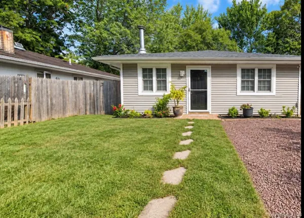 69 Mastic BLVD, Mastic, NY 11950