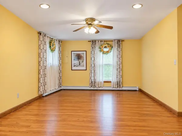 30 Oakland AVE, Walden, NY 12586