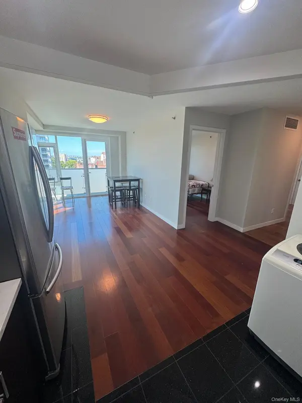 14238 37th AVE #8B, Flushing, NY 11354