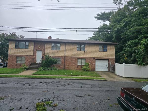 223-03 101st AVE, Queens Village, NY 11429
