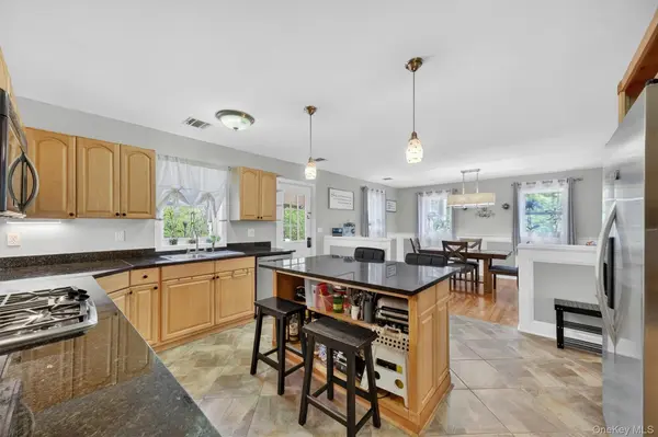 1649 State Route 32, Highland Mills, NY 10930
