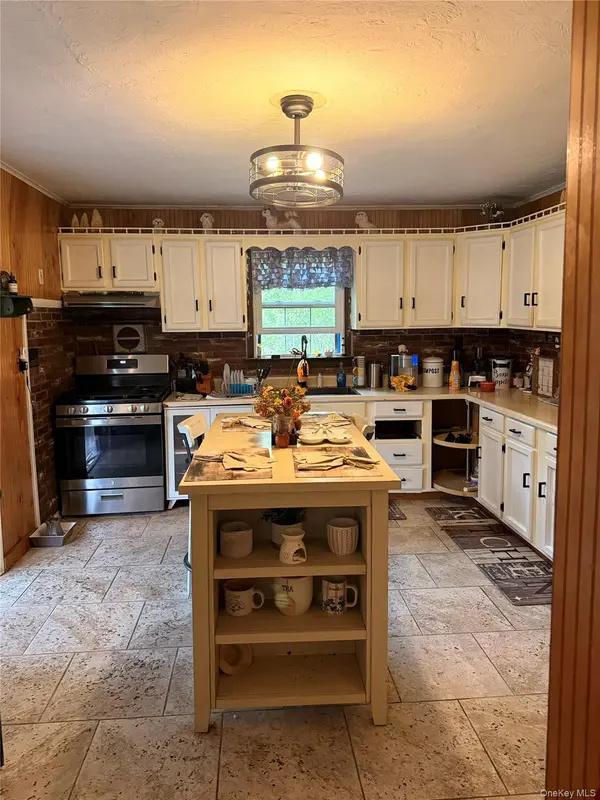 Address not disclosed, Wurtsboro, NY 12790