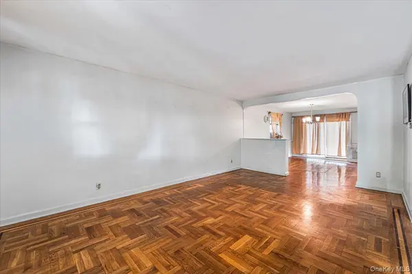 3118 Eastchester RD, Bronx, NY 10469