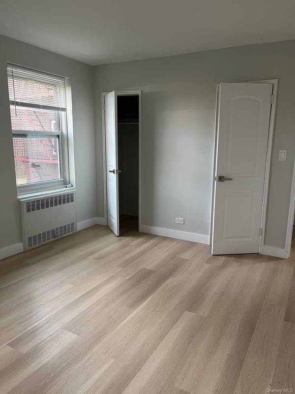 147-35 38th Ave #B44, Flushing, NY 11354