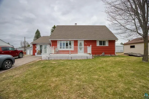 329 Wyandotte Rd,  Hoyt Lakes,  MN 55750-0000