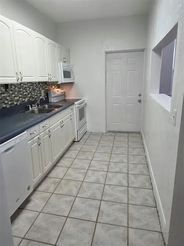 1752 4TH ST #Front, Sarasota, FL 34236