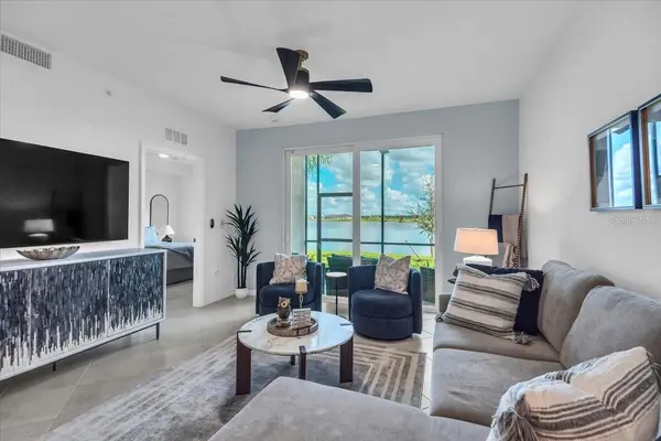 19110 SCALLOP LOOP #105, Bradenton, FL 34211