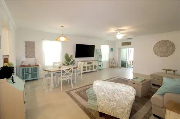 3885 COBBLESTONE LN, Port Charlotte, FL 33980